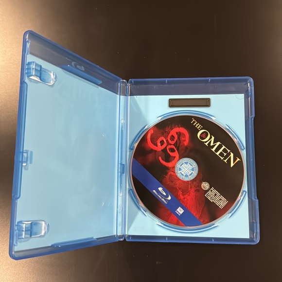 The Omen - Blu-ray - Picture 3 of 4